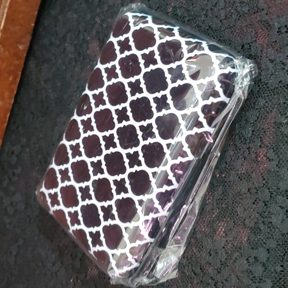 Hard case card wallet